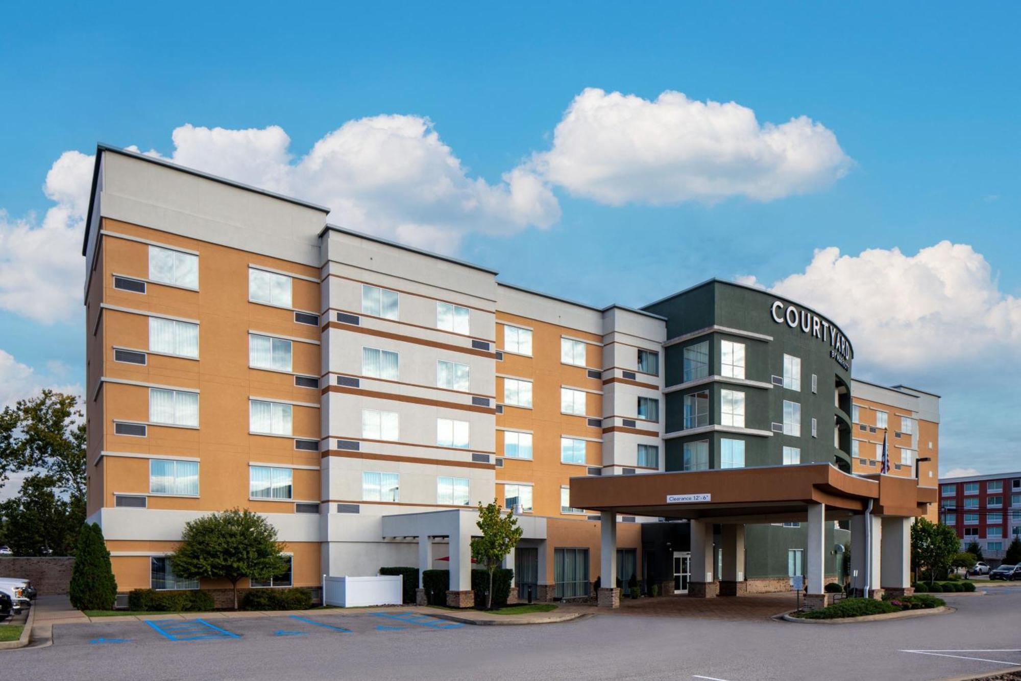 Hotel Courtyard By Marriott Charleston Downtown/Civic Center Extérieur photo
