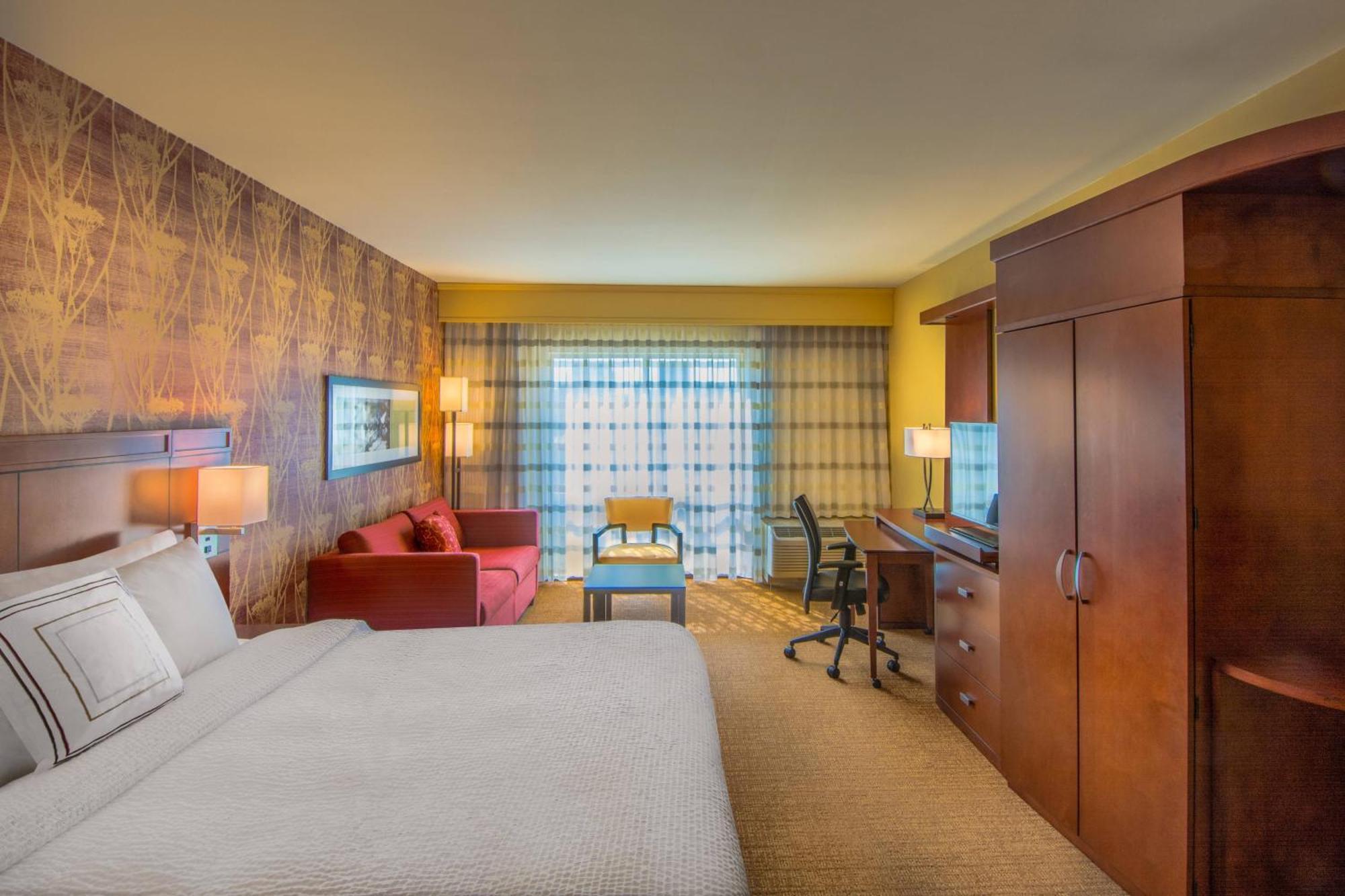 Hotel Courtyard By Marriott Charleston Downtown/Civic Center Extérieur photo