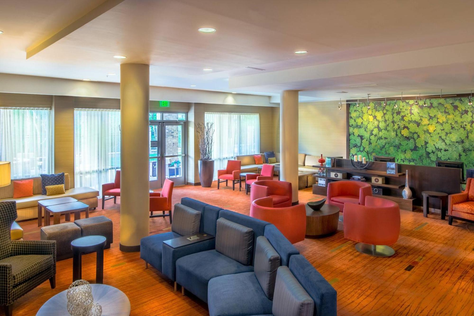 Hotel Courtyard By Marriott Charleston Downtown/Civic Center Extérieur photo